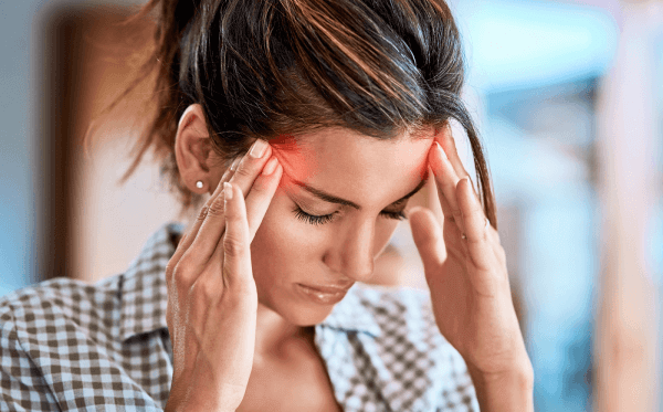 Cách để giảm cơn đau đầu trong thời tiết nắng nóng